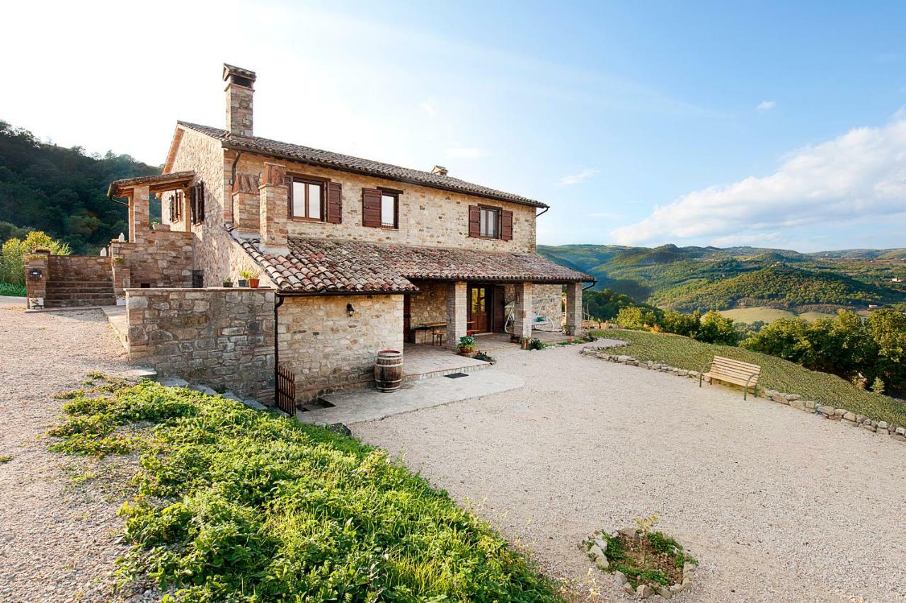 Casale Le Orme Bed & Breakfast Todi Exterior photo